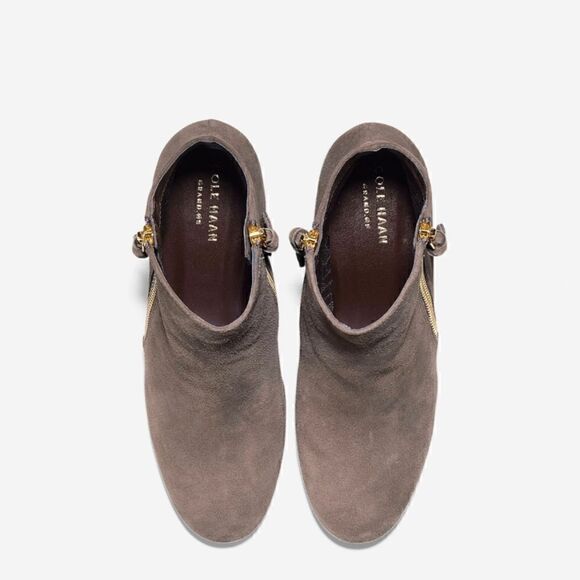 Cole Haan Preppy Academia Minimalist Classic Neutral Capsule Ankle Bootie 8 ½ - Picture 5 of 13